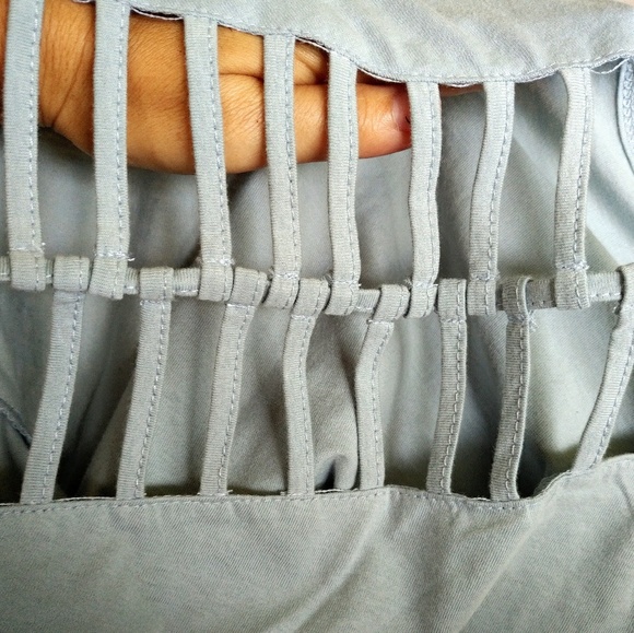 She + Sky🌌 Cage Sleeve Top Size Small - NWT - Picture 6 of 7